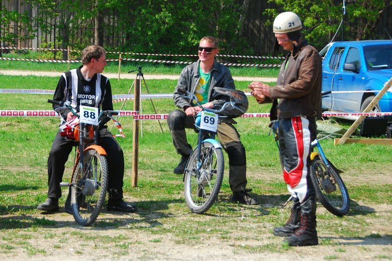Täna algab Eesti motospordi ajaloo esimene 24 tunni kestvussõit