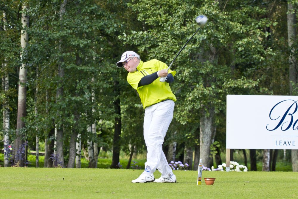 VAATA VIDEOT! Erkki Sarapuu: Kui pall juba lendab, on golfile käsi antud!