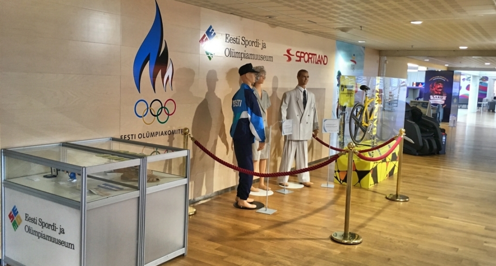 EOK avas Tallinna Lennujaamas Barcelona 1992 olümpiamängude juubeliväljapaneku