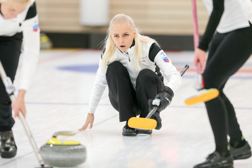 Eesti curlingunaiskond jätkab EM-il võidukalt
