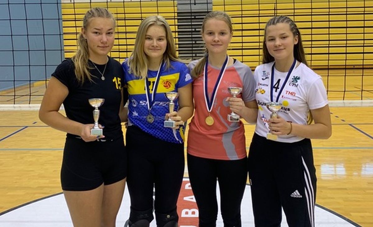 Rakveres selgitati U16 tüdrukute Eesti karikavõitja võrkpallis