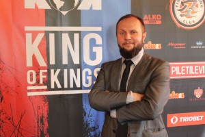 KingofKingspressikonverents072